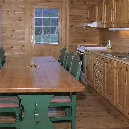 3 Bedroom Lovely In Eresfjord Holiday home
